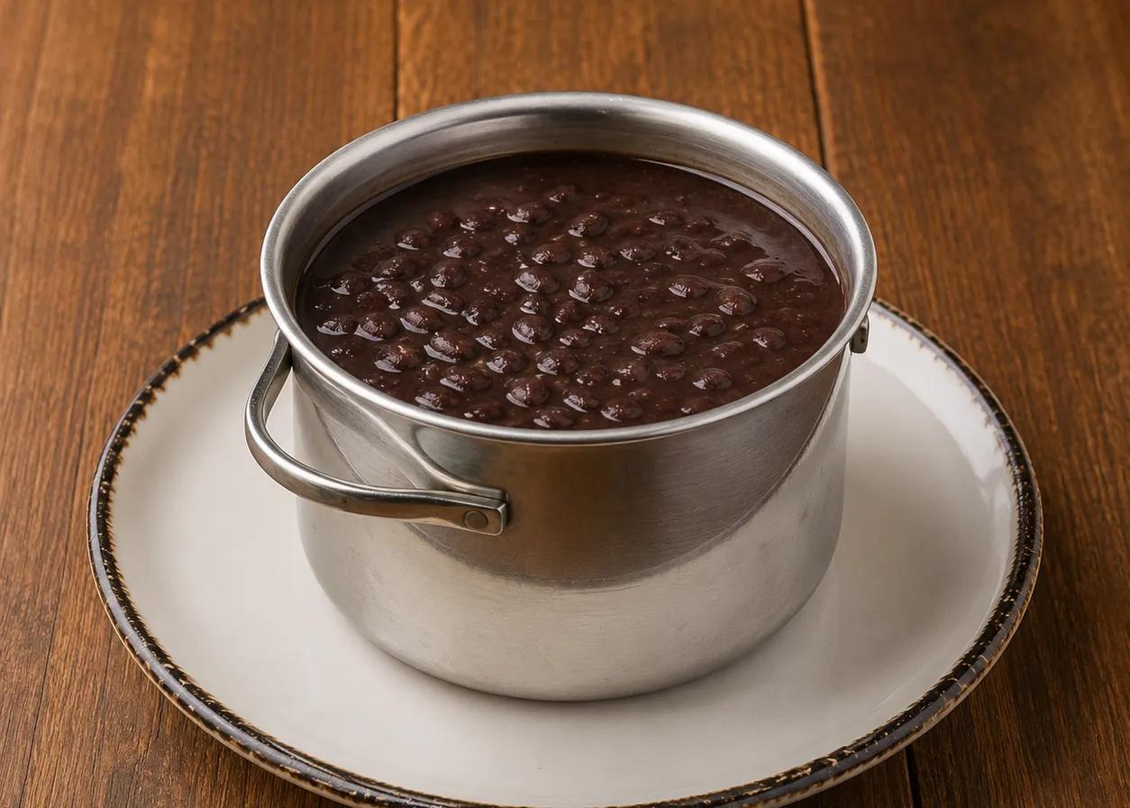 Popular item de Latin on Ocean Drive: Black Beans